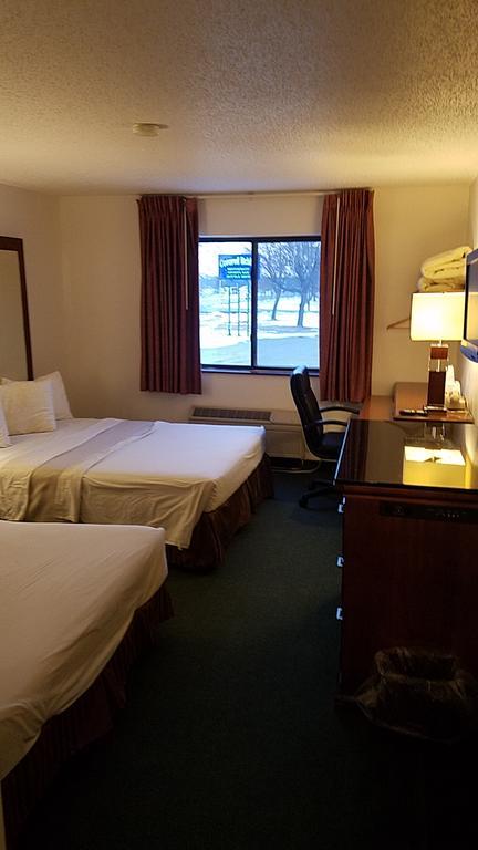 Americas Best Value Inn Zumbrota Exteriör bild